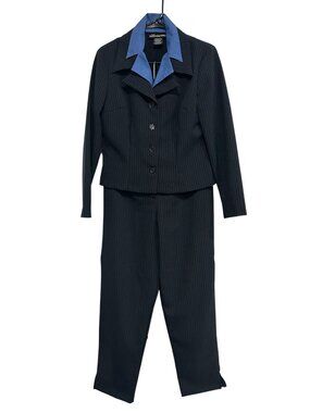 No Boundaries 12 Navy Pinstripe Two-Piece Pantsuit Blue Lapel Classic Academi